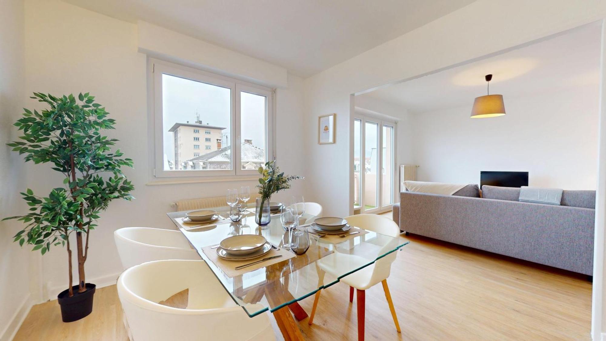 Apartment La Belle Etape Avec Parking Colmar